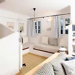 Lägenhet Callisto 1st And Ground Floor *