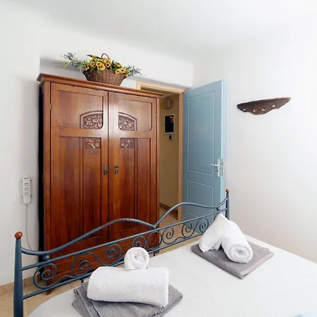 Apartamento Callisto 1st And Ground Floor Márpissa