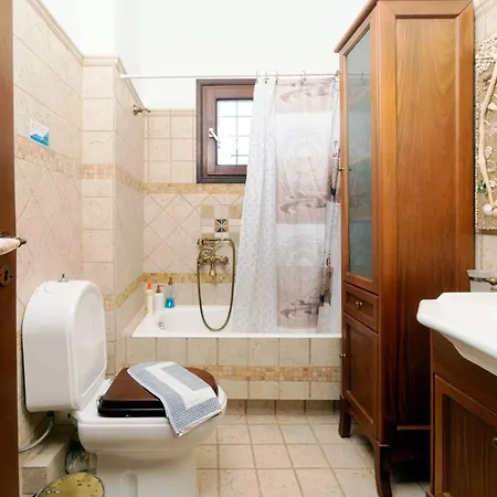 Callisto 1st And Ground Floor Apartamento Márpissa