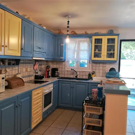 Апартаменты Callisto 1st And Ground Floor Marpissa