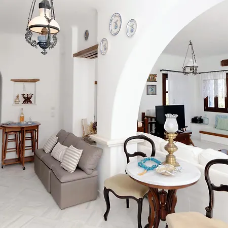 Callisto 1st And Ground Floor Апартаменты Marpissa