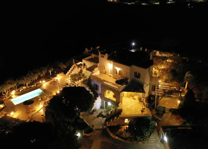 Callisto 1st And Ground Floor Lejlighed *